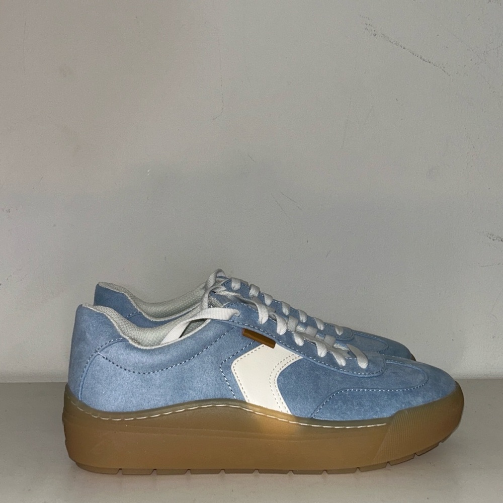 Dr. Scholl's Light Blue and White Sneakers